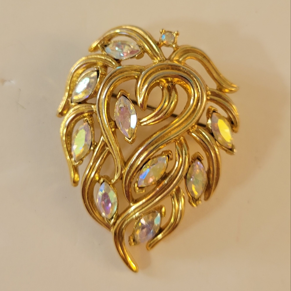 Vintage Crown Trifari AB Crystal Leaf Brooch R